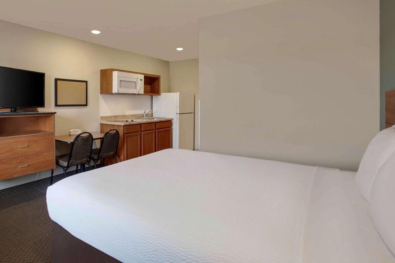 Woodspring Suites Frederick I-70 المظهر الخارجي الصورة